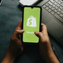 English-Only Shopify Stores Are Leaving UAE Revenue on the Table